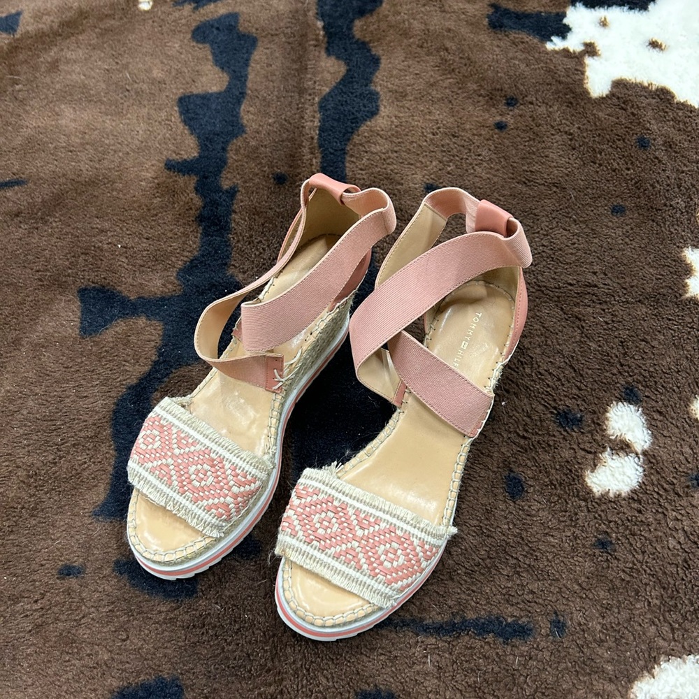 tommy hilfigire wedges